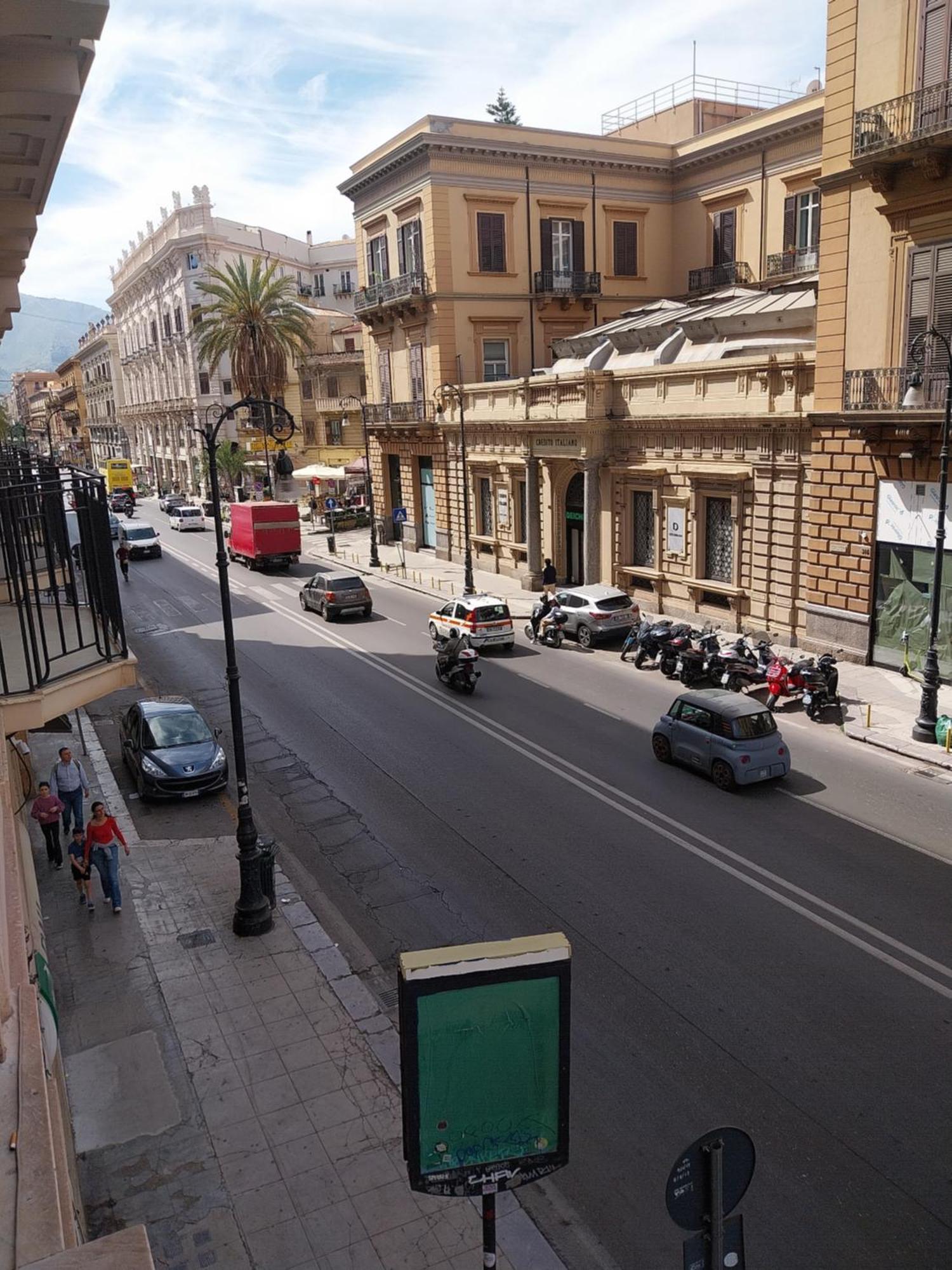315 Via Roma Rooms Centro Palermo Exteriör bild